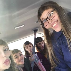 Meet your Posher, Stella